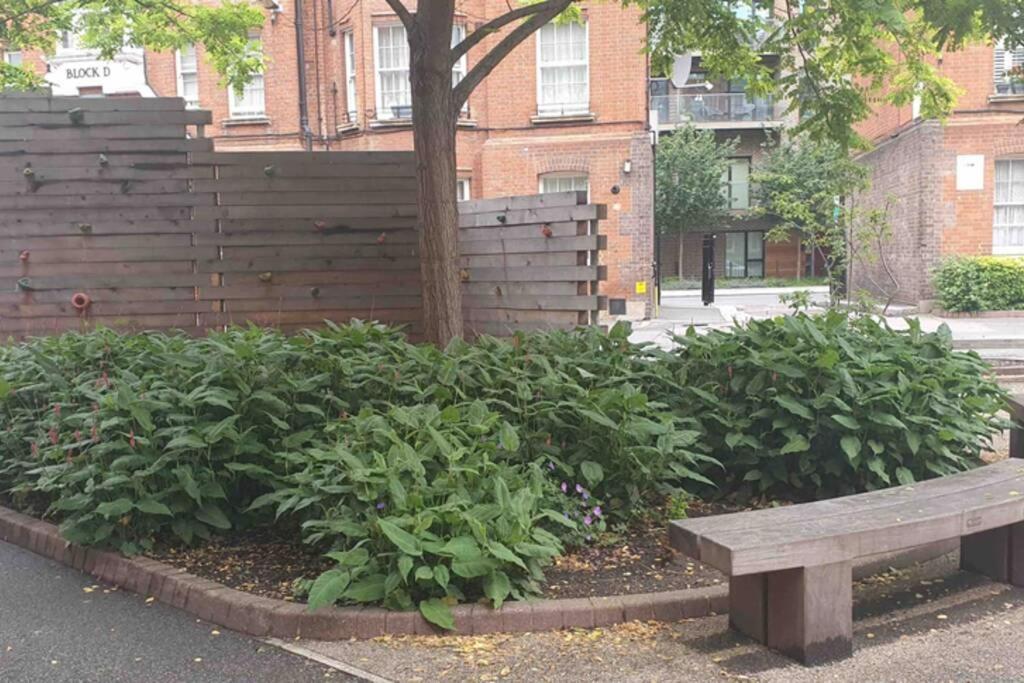 Central 1 Bedroom Apartment *Zone 1* Elephant And Castle Londen Buitenkant foto